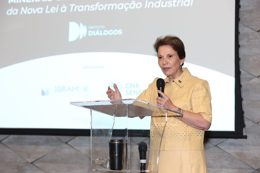 Senadora Tereza Cristina discursa na abertura do seminário
