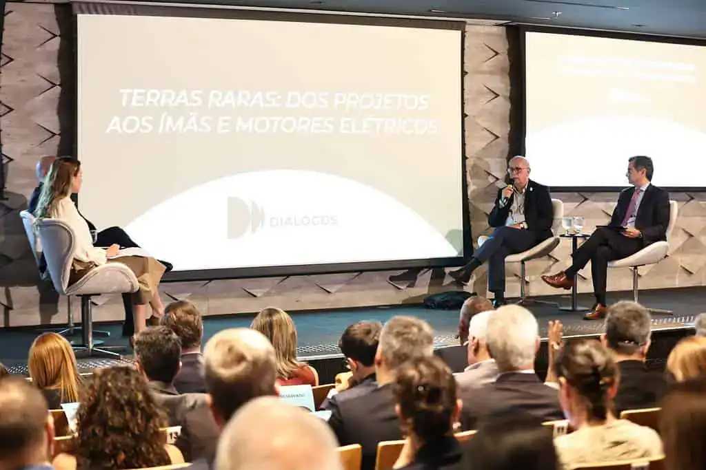 Panel 1 – Seminario Minerales Críticos – Instituto Diálogos